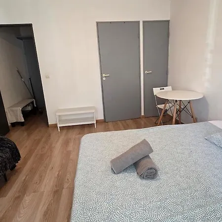 Avec Parking Voltaire 蒙彼利埃